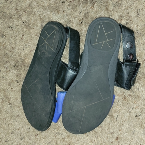 A7eije sandals - Picture 2 of 3